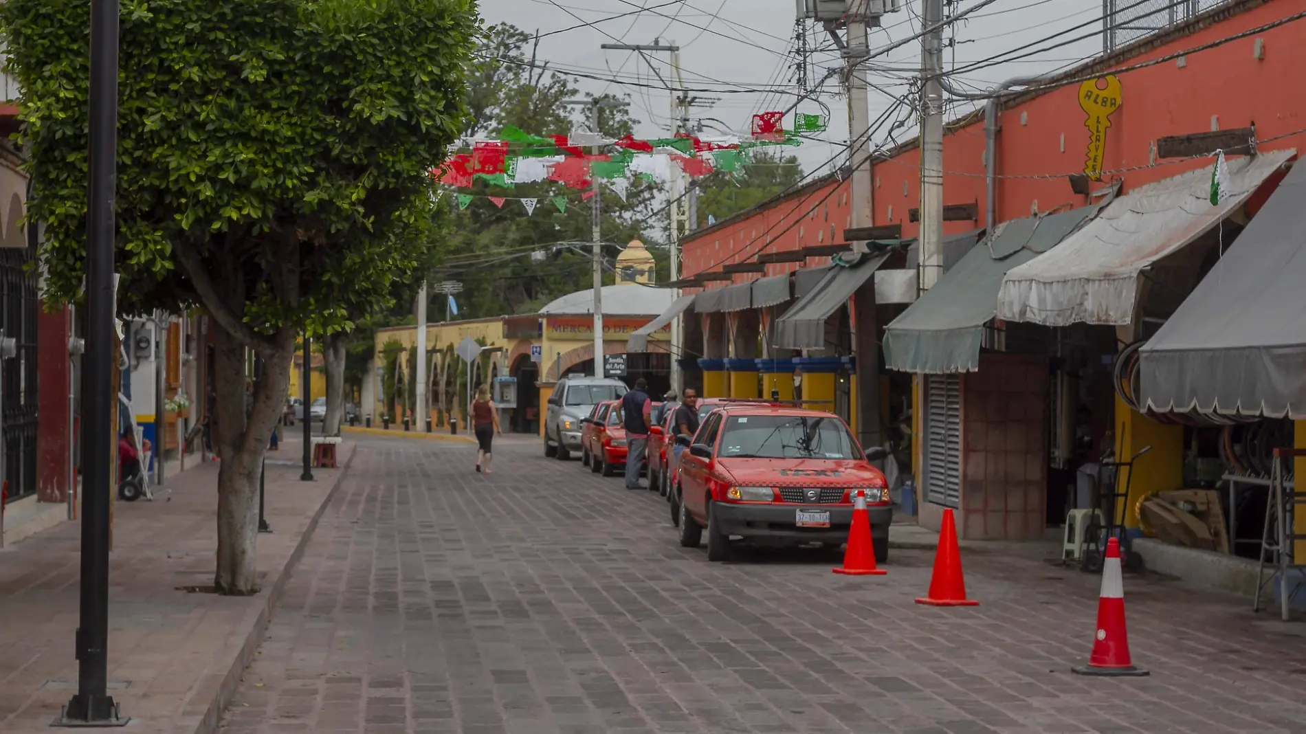 En Tequisquiapan los establecimientos con giro no esencial deber_n suspender de forma total